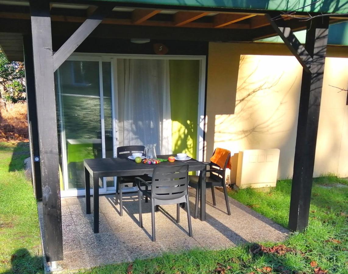 Village Vacances Les Chenes De Leon Exterior photo